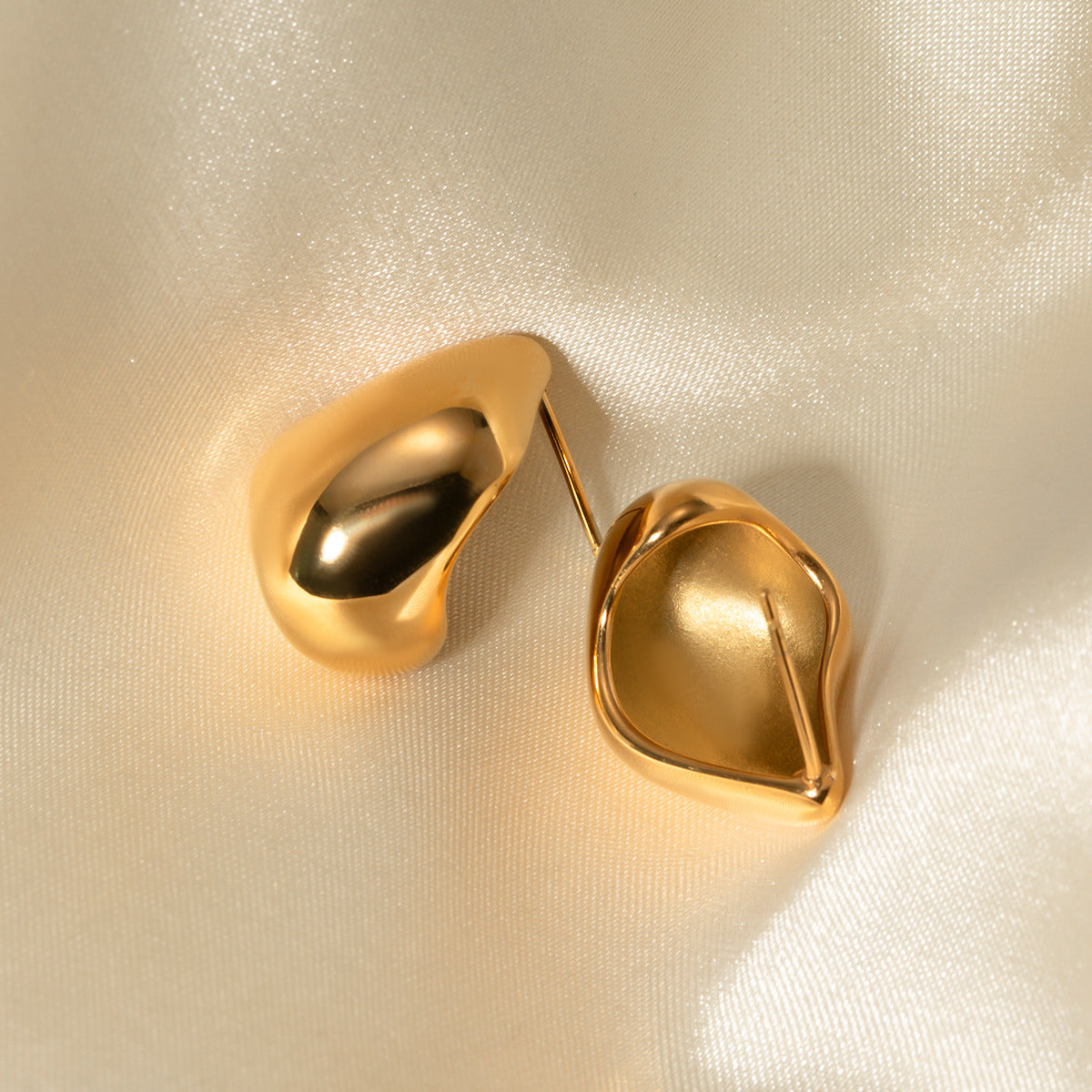 Amelie Gold Teardrop Huggies