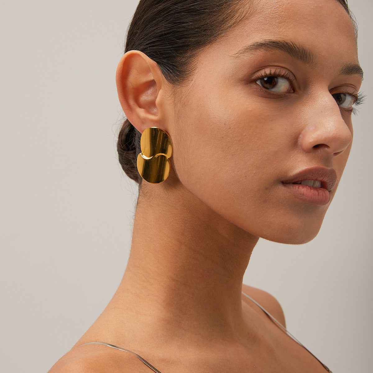 Intertwined Discs Earrings
