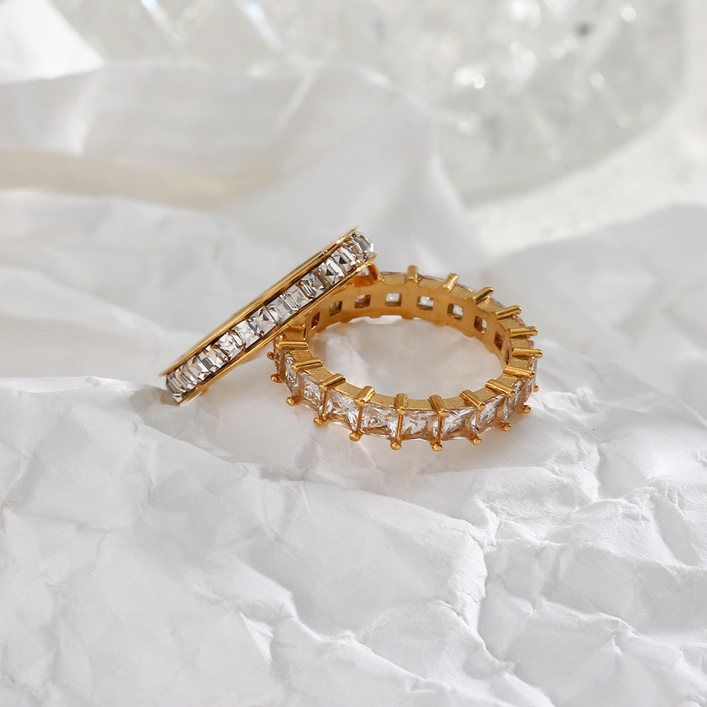 Aura Gold Band