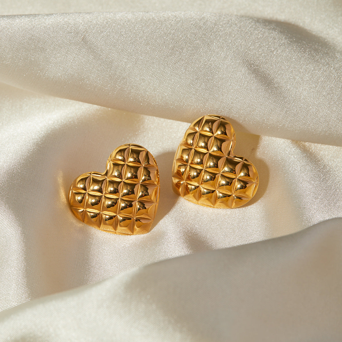 Luxe Heart Gold Earrings