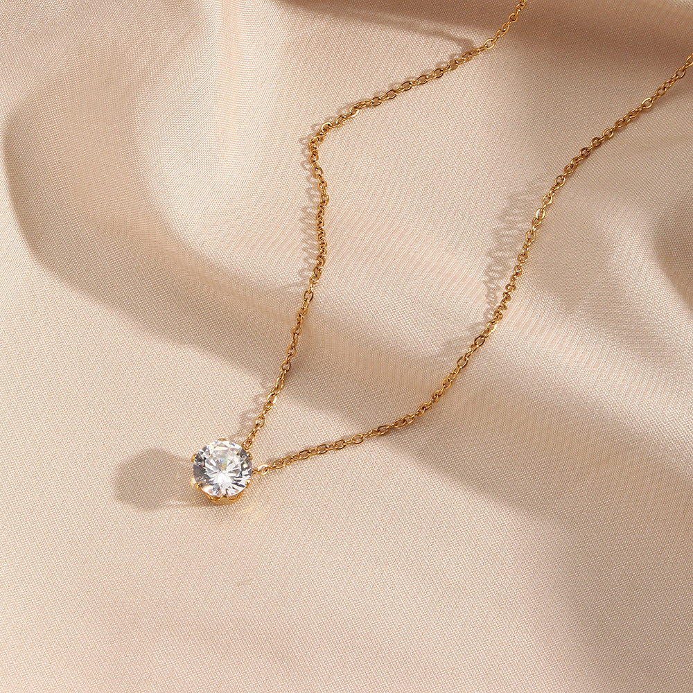 Elegant Solstice Gold Necklace