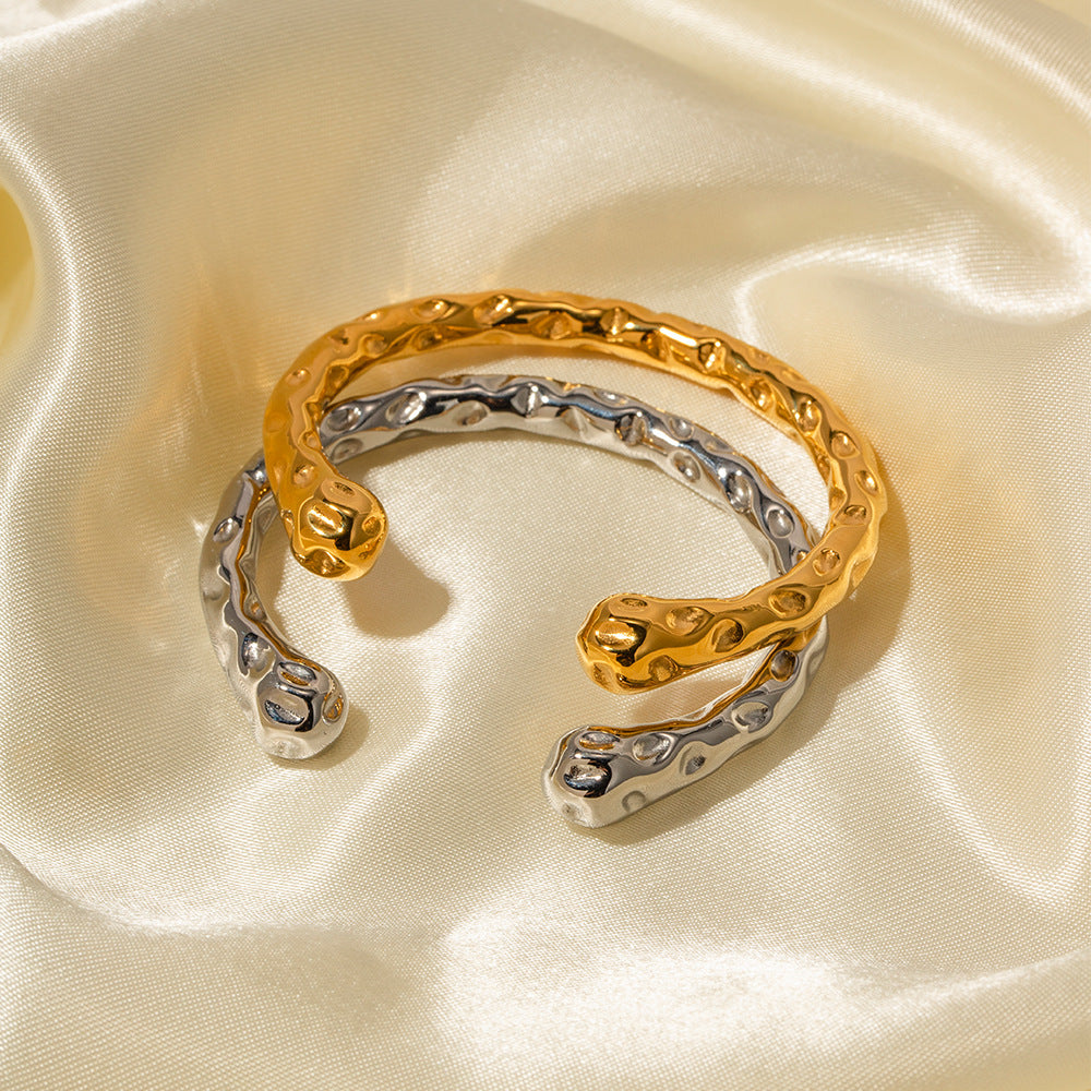 Chic Hammered Gold Bangle