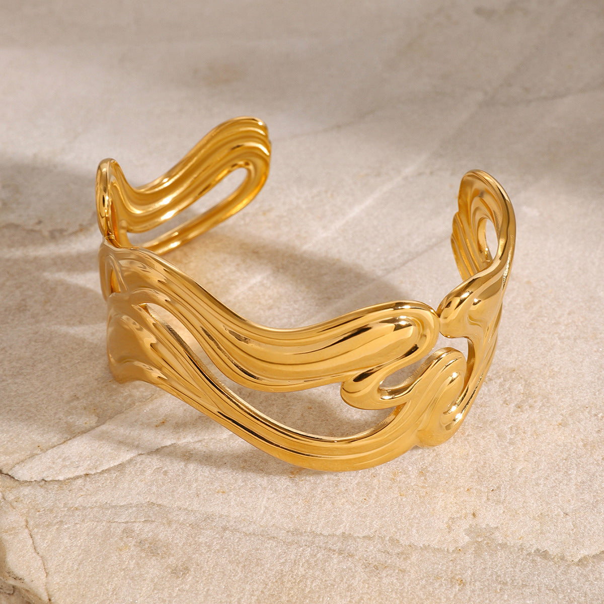 Ethereal Gold Wavy Bangle