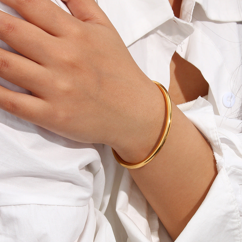 Radiant Gold Bangle