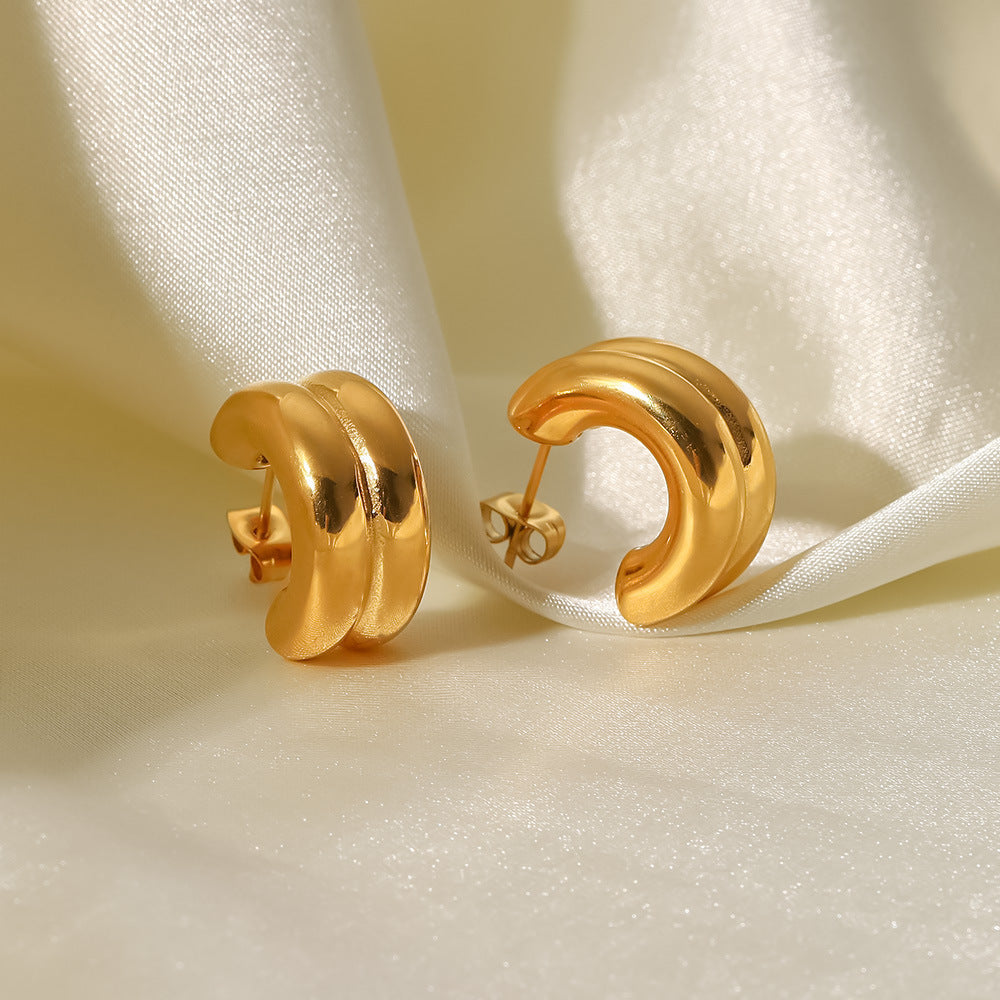 Elegant Gold Hoop Earrings