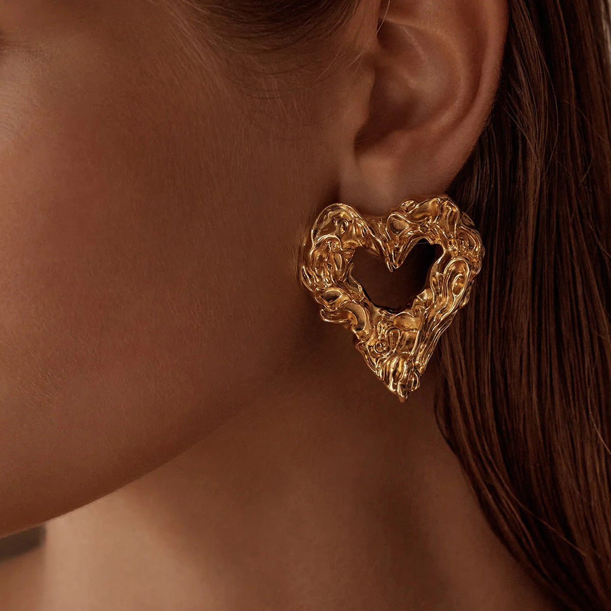 Helene Sculpted Heart Earrings