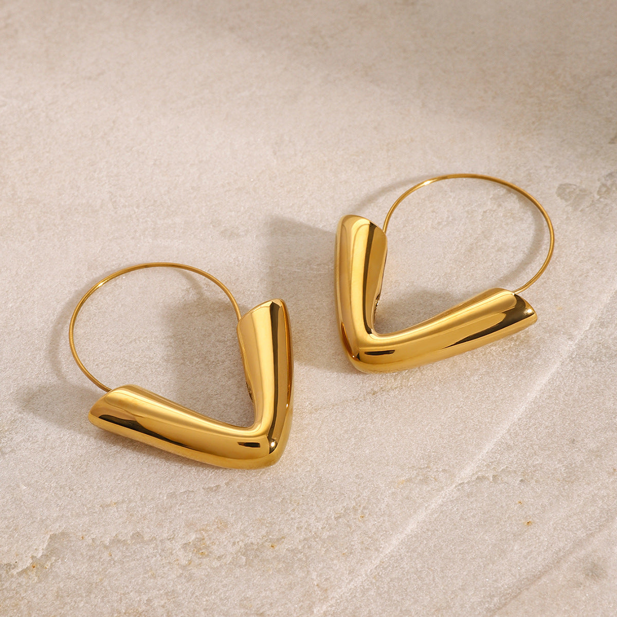 Sculpted Arrowhead Hoops
