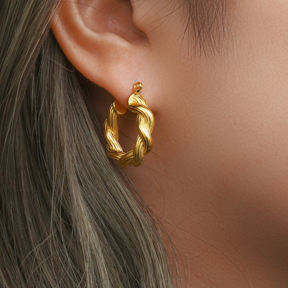 Layla Twisted Hoops