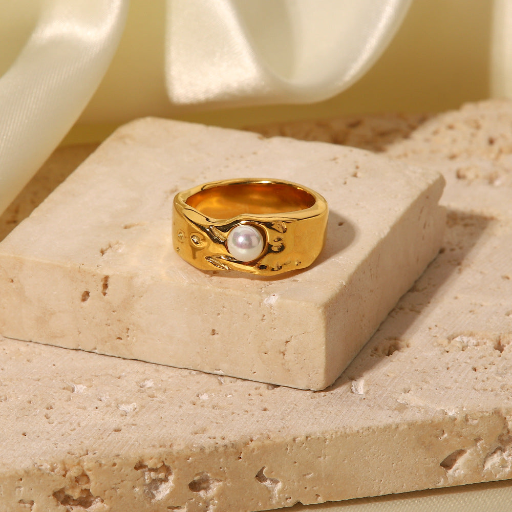 Lumi Pearl Ring