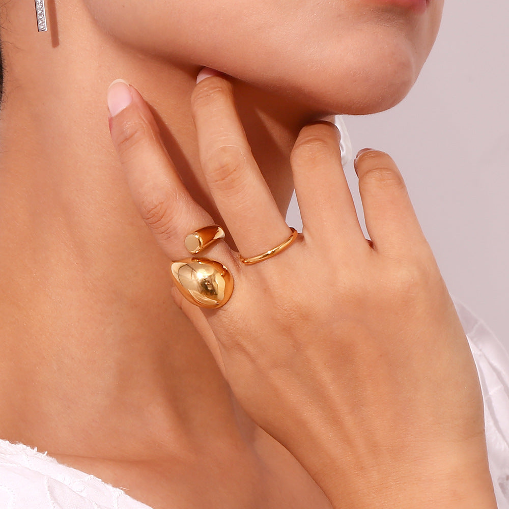 Ethereal Knot Ring