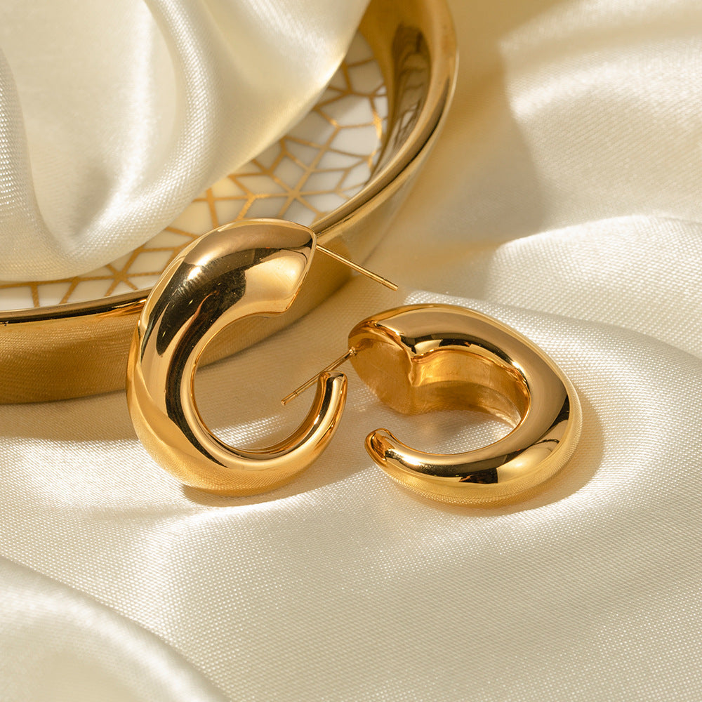 Chic Gold Hoop Earrings