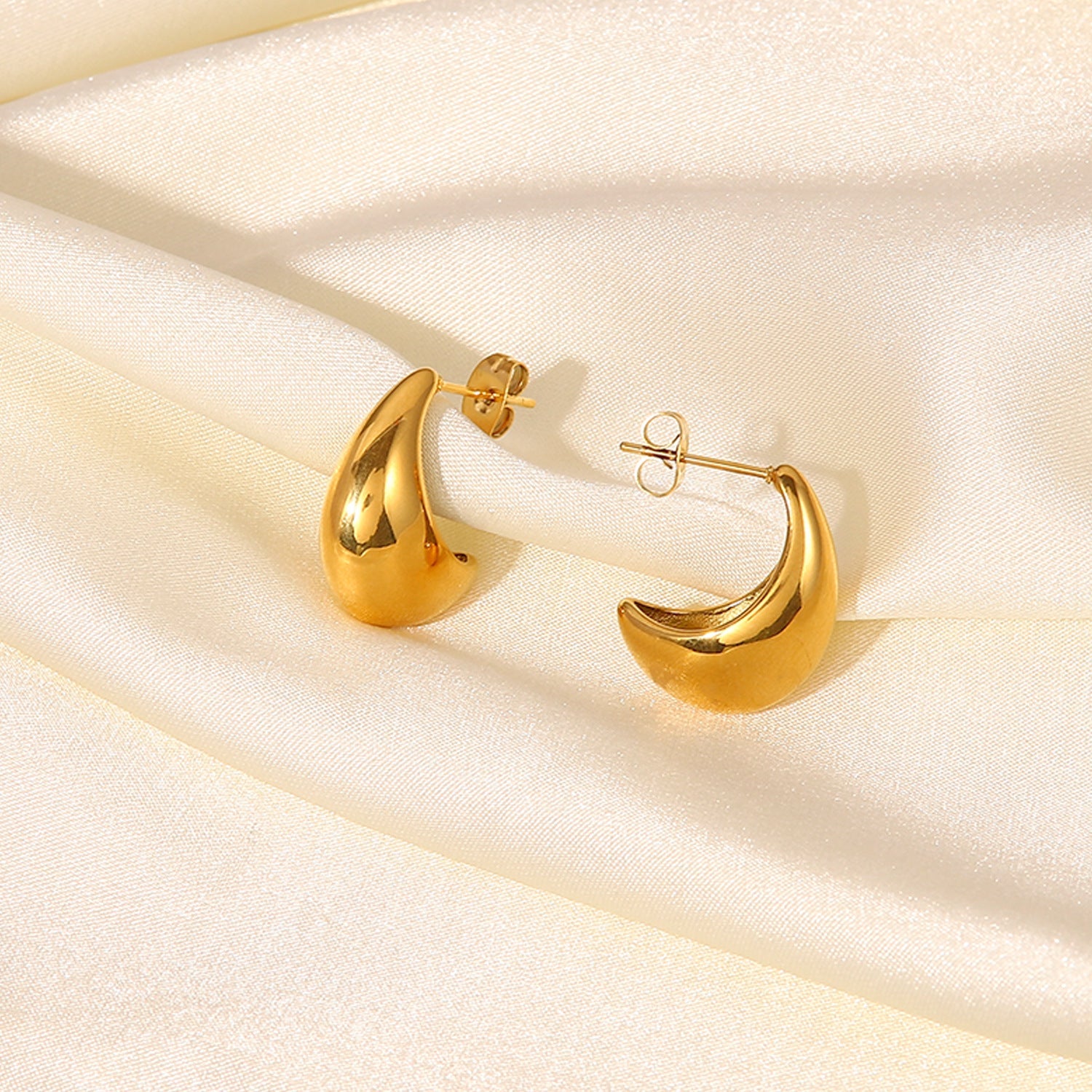 Aura Gold Studs