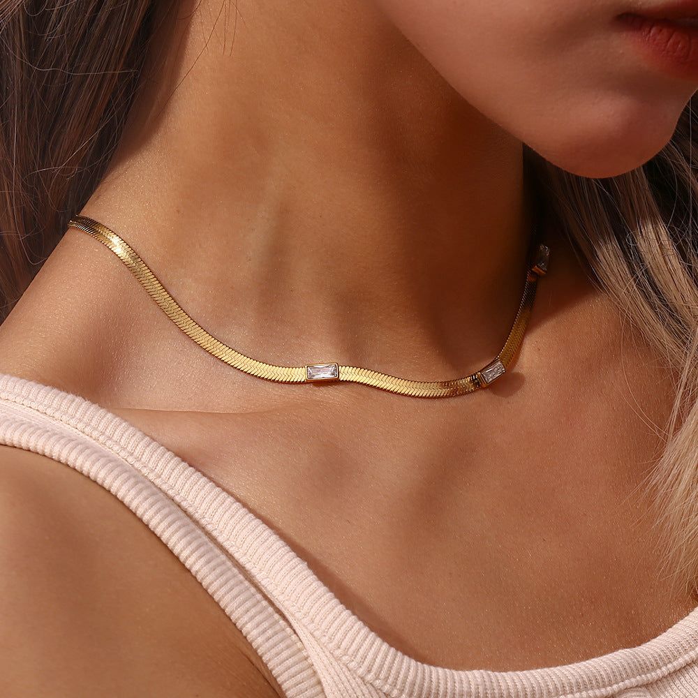 Sparkling Herringbone Gold Chain