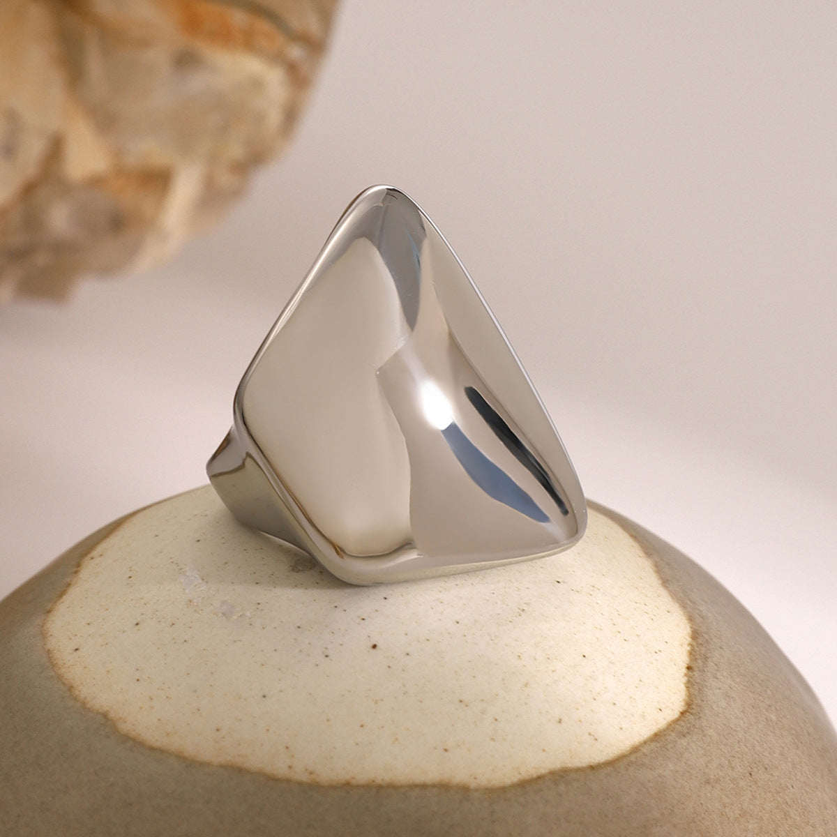 Elowen Geometric Gold Ring