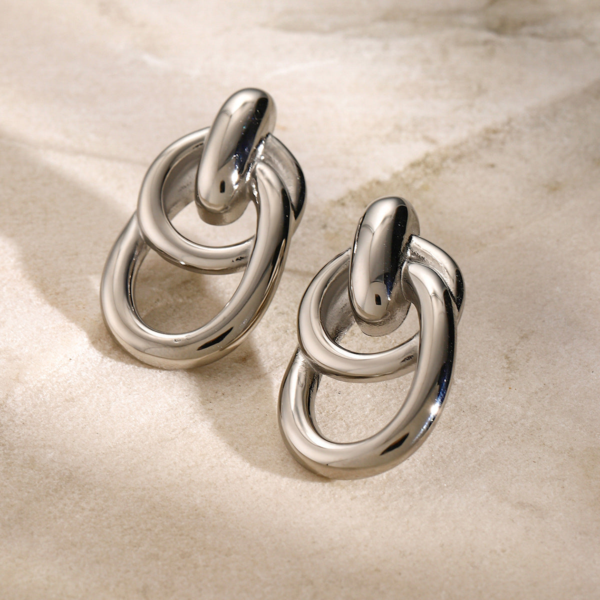 Amarelda Dangle Gold Earrings