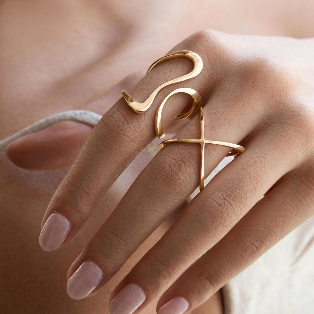 Abstract Gold Flow Ring