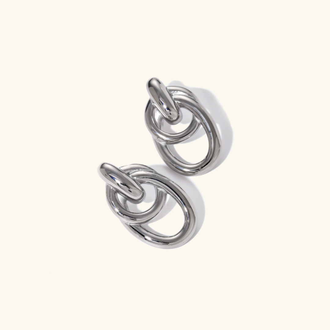 Amarelda Dangle Gold Earrings