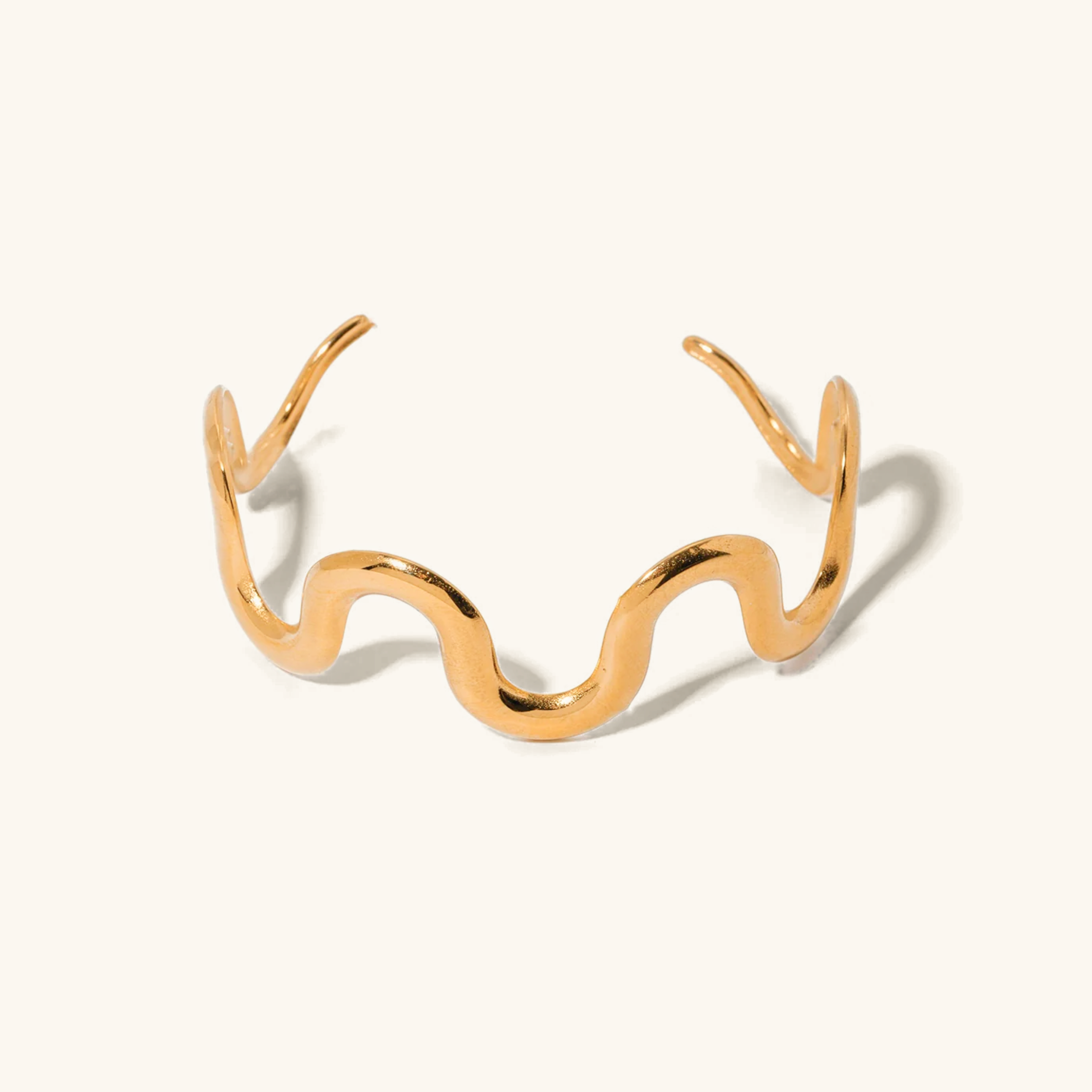 Elegant Gold Swirl Bangle