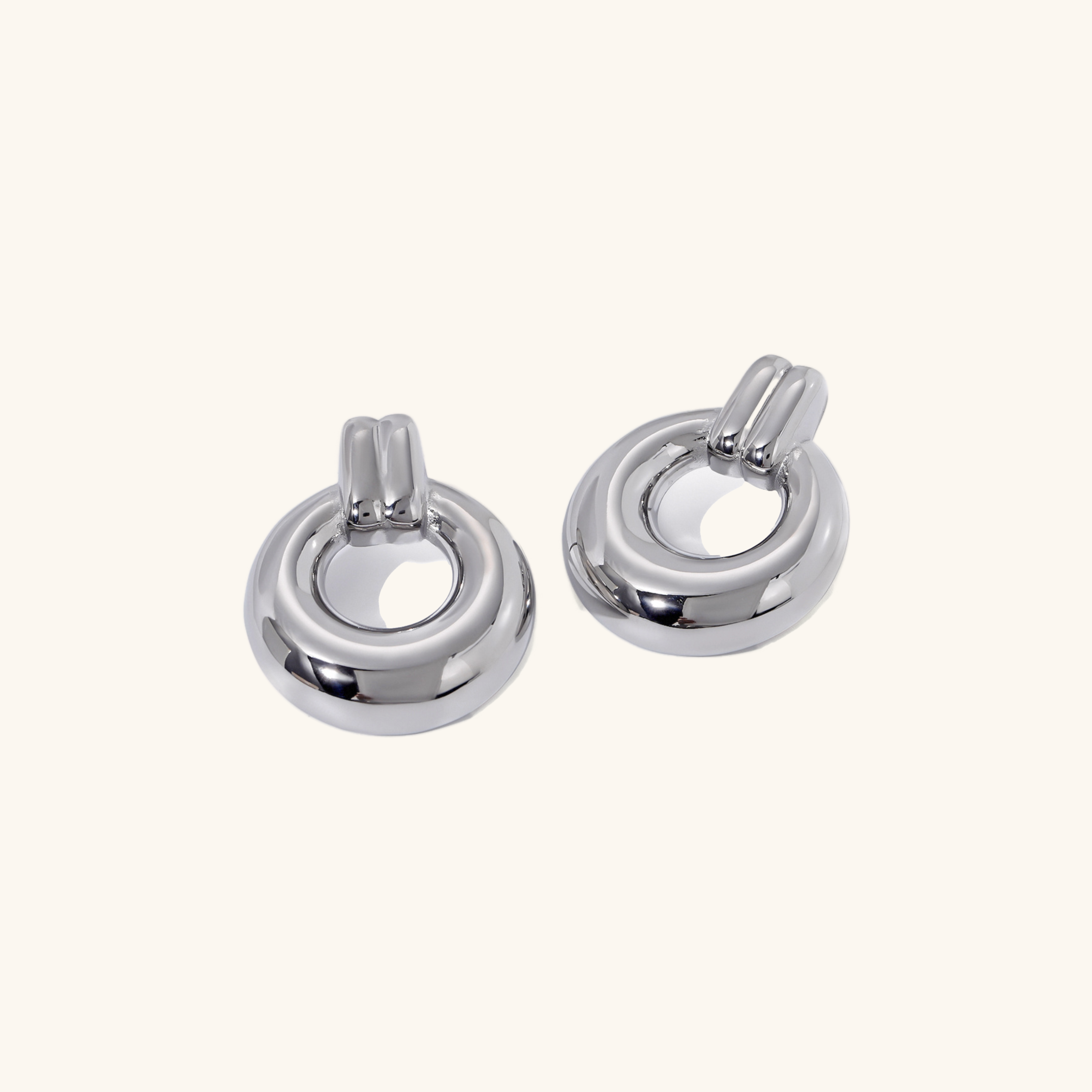 Lillian Silver Chic Earrings