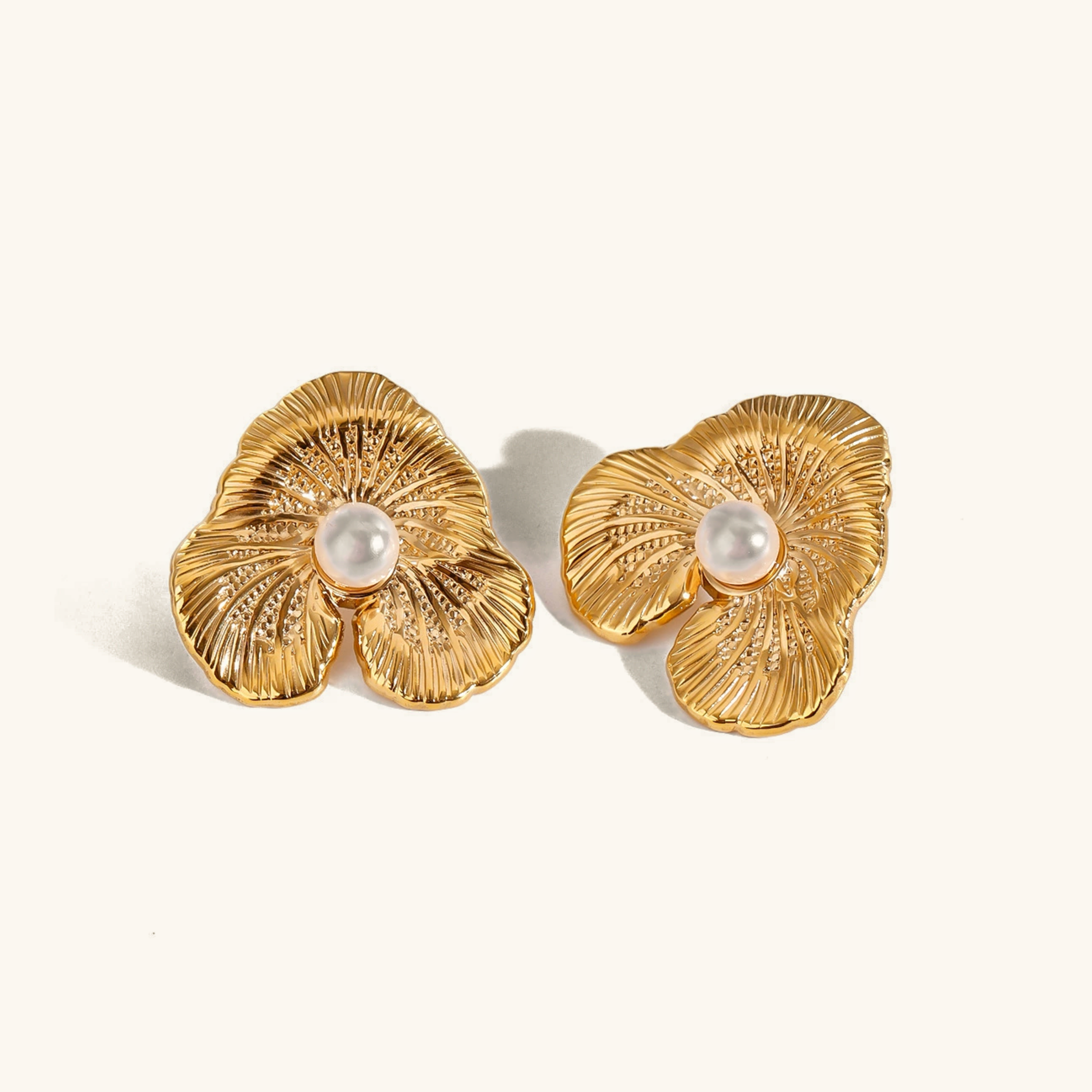 Klara Ocean Pearl Earrings