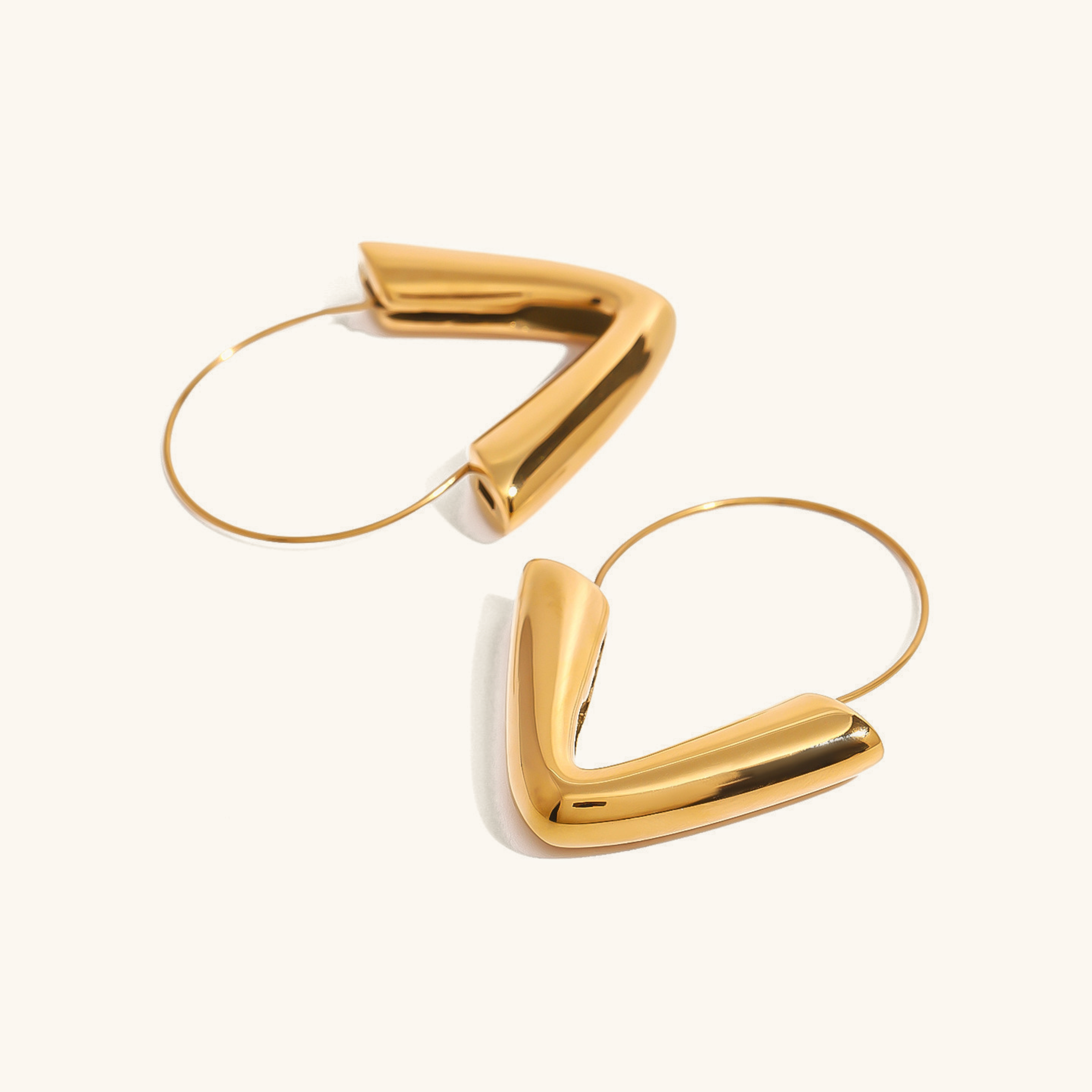Sculpted Arrowhead Hoops