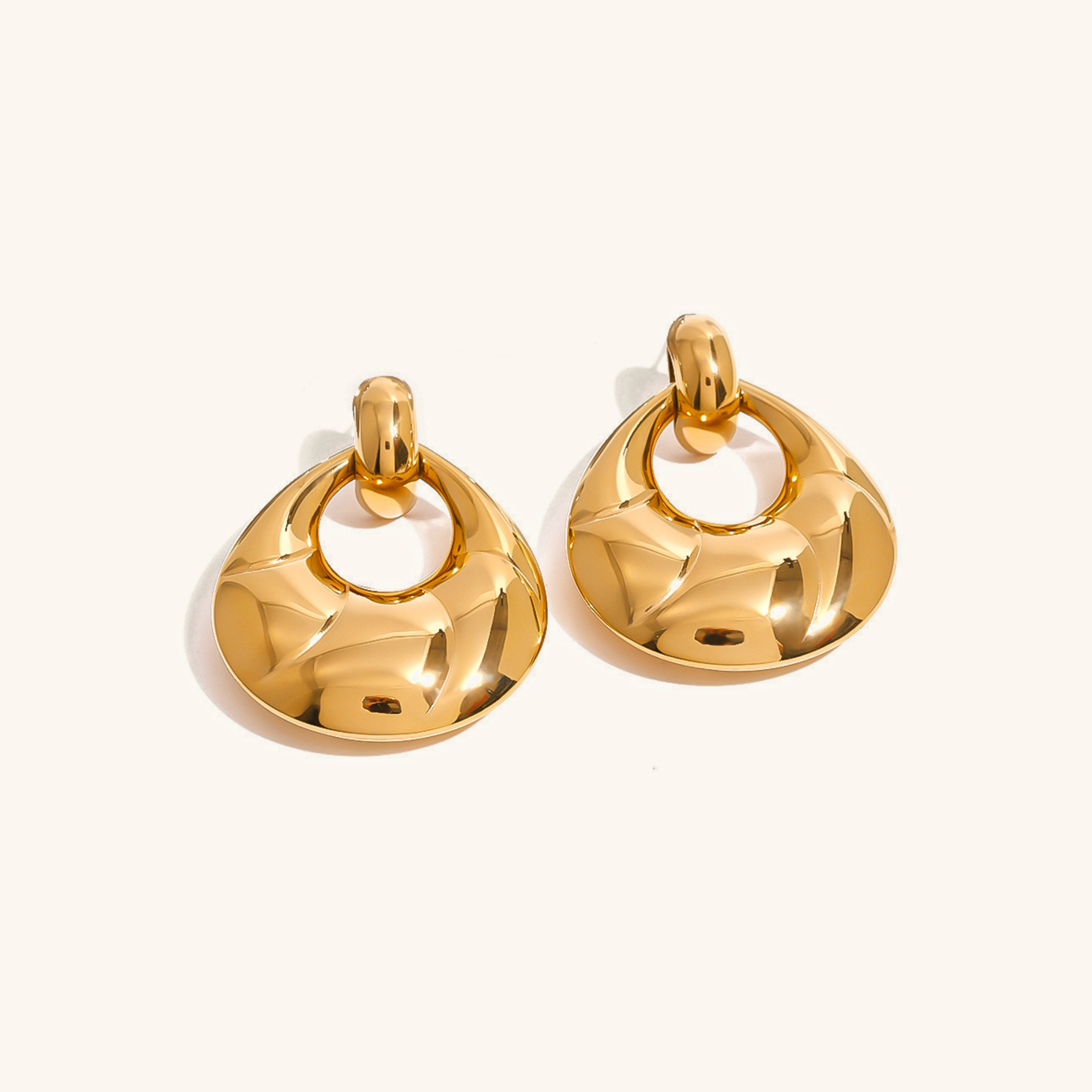 Serene Gold Curve Earrings