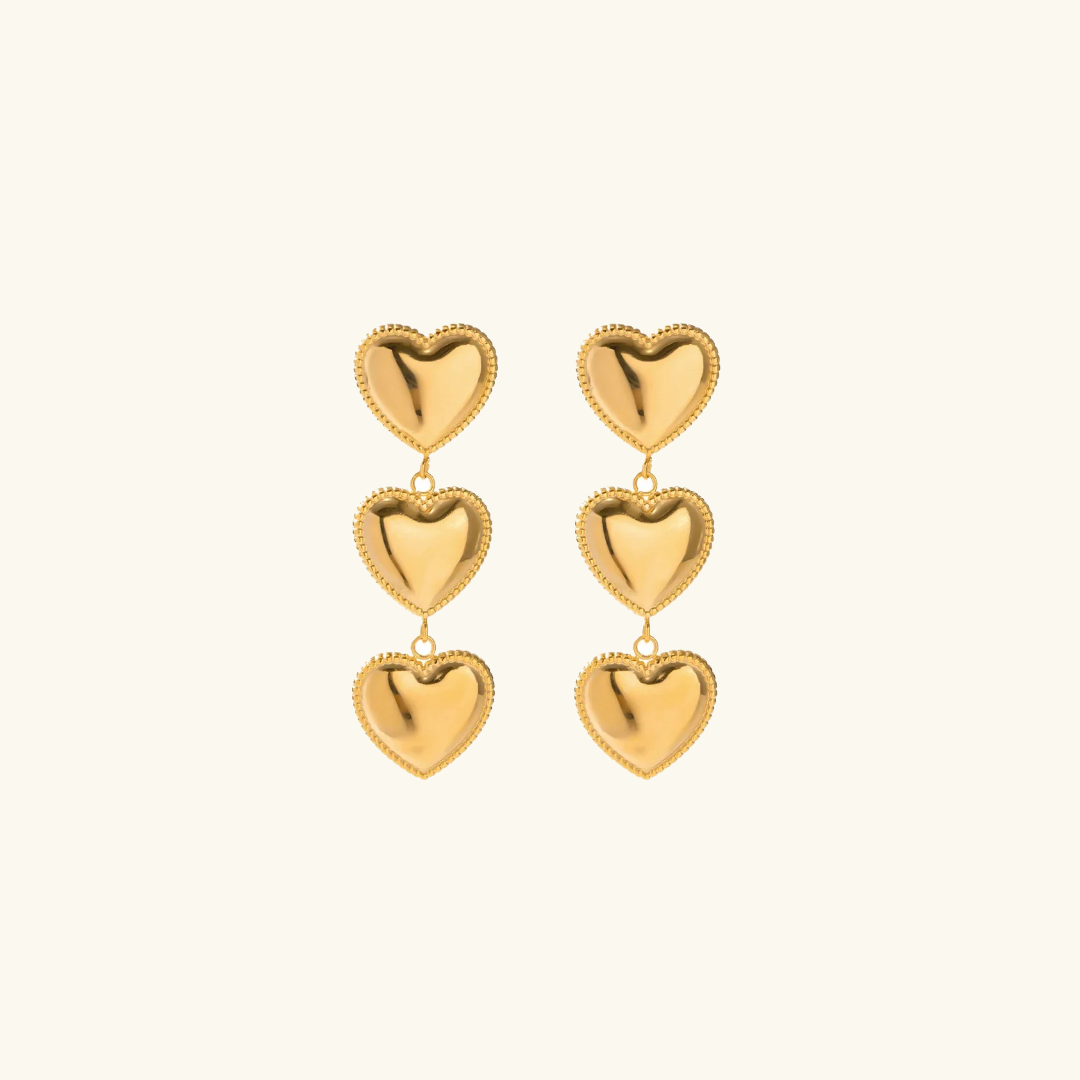 Chic Heartbeat Gold Earrings