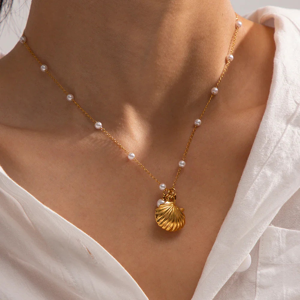 Ocean's Embrace Pearl Necklace