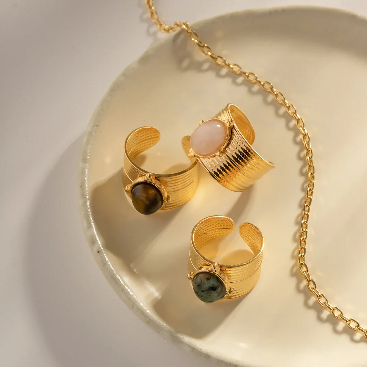 Elegant Pearl Gold Ring