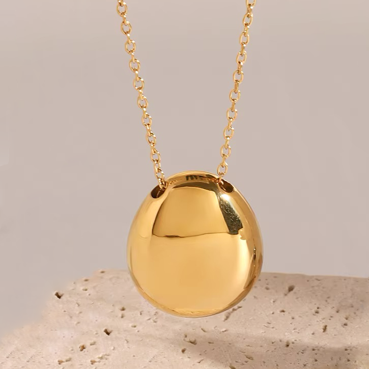 Claribel Sculpted Gold Pendant Necklace