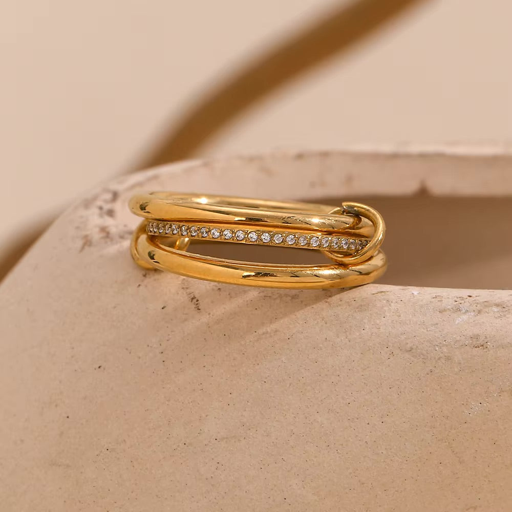 Dara Sparkling Ring Stack