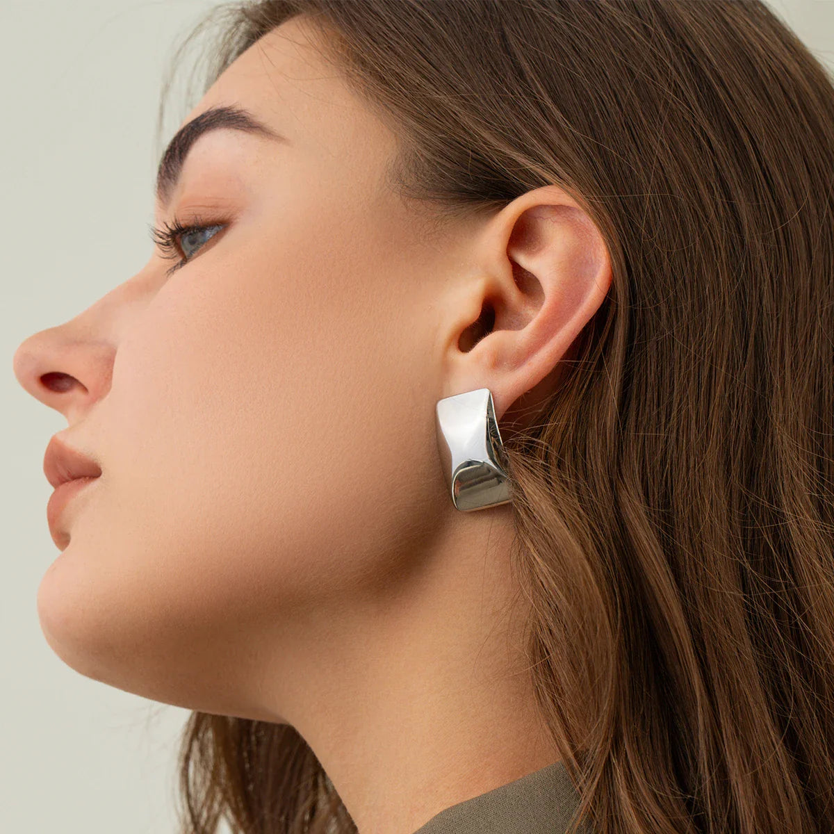 Elsie Minimalist Gold Earrings