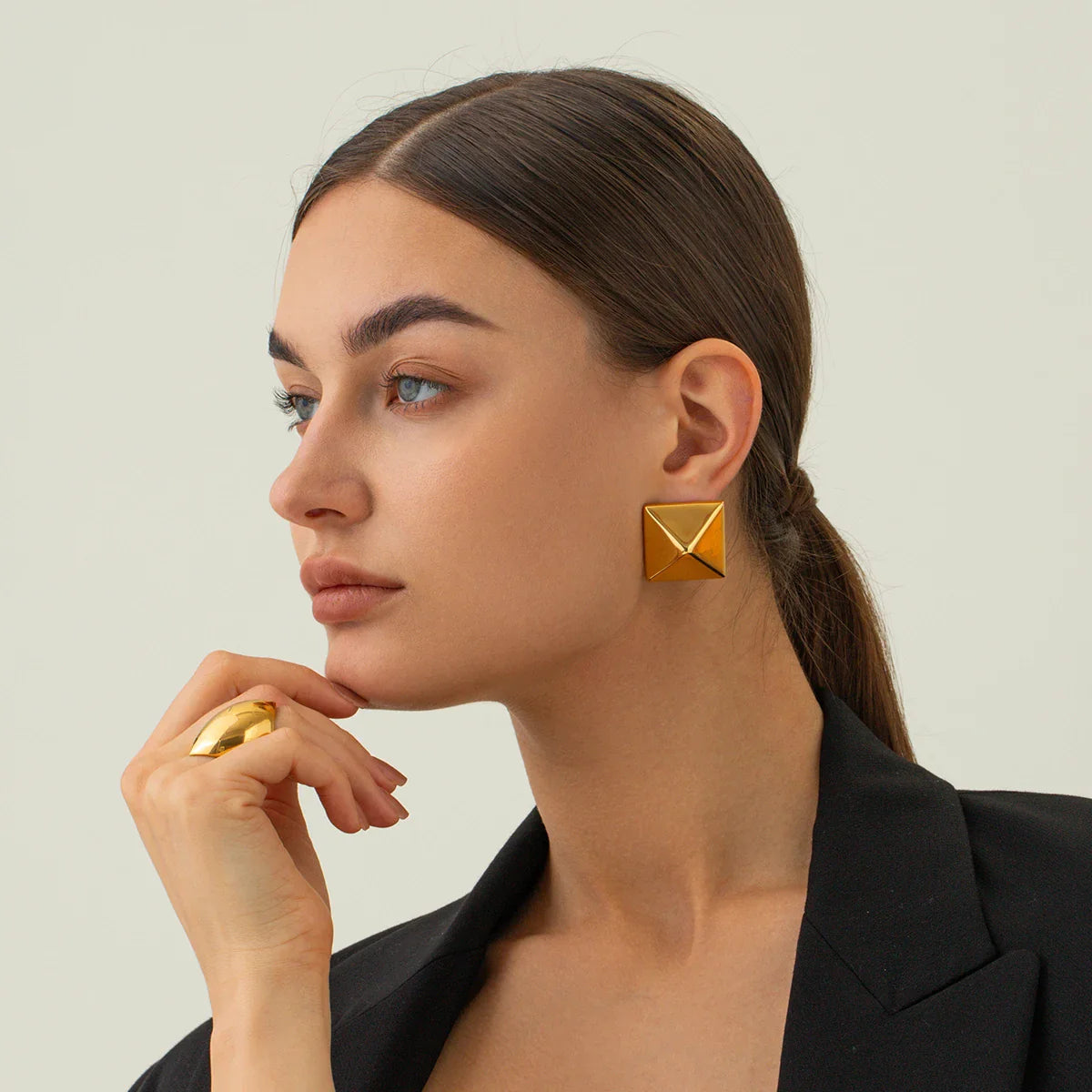 Barbara Edgy Gold Earrings