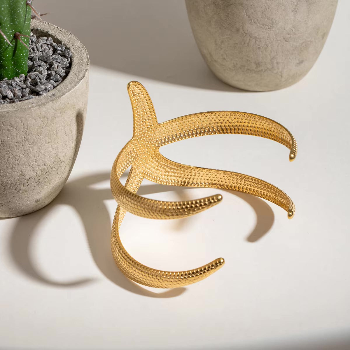 Oceanic Starfish Cuff - Gold