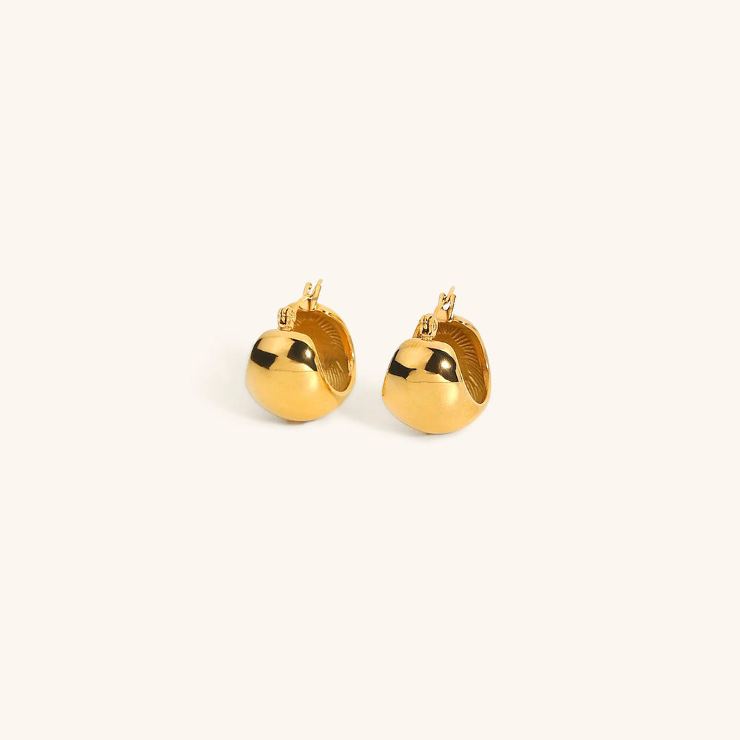 Luxe Gold Aura Huggie Hoops