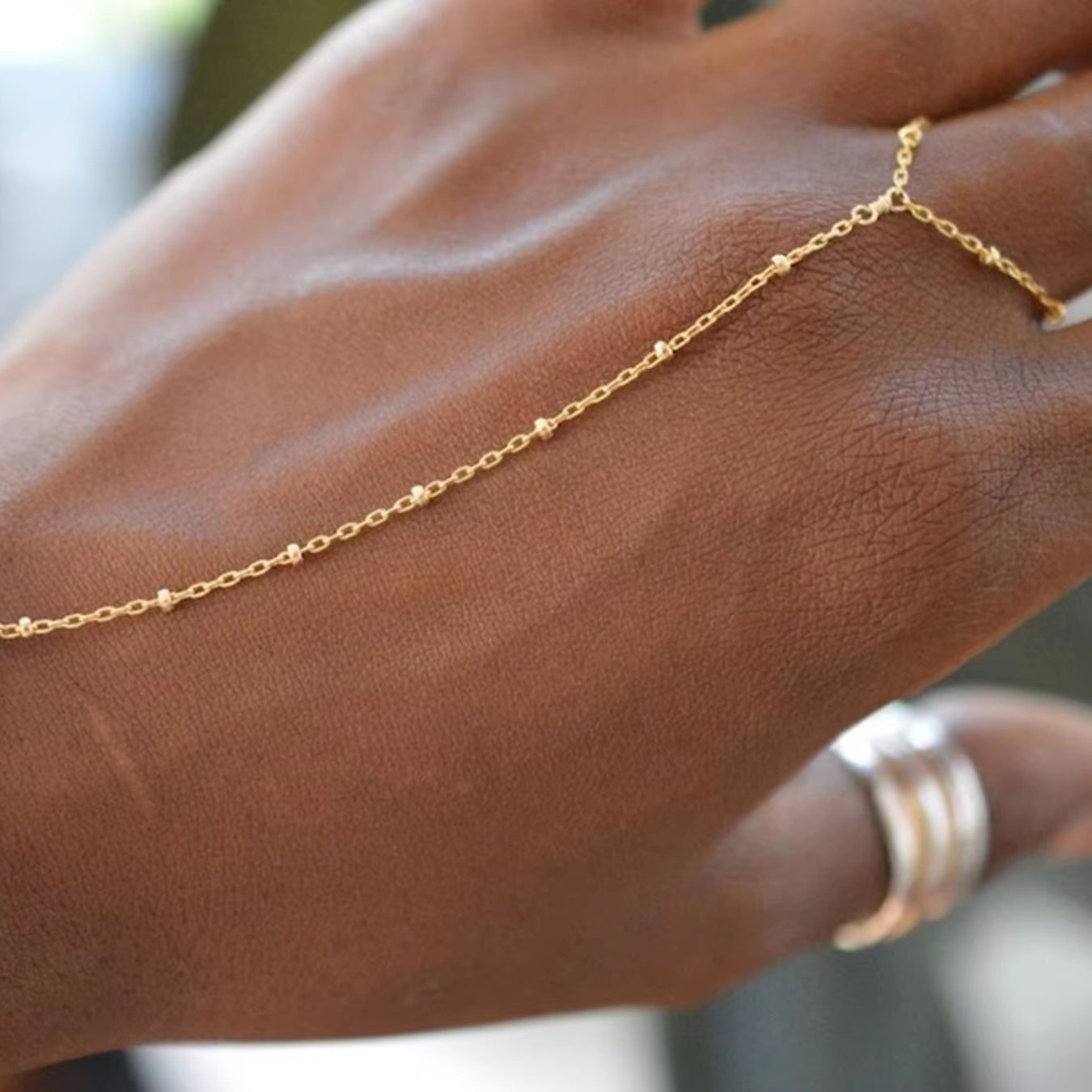Evelyne Refined Gold Chain Bracelet