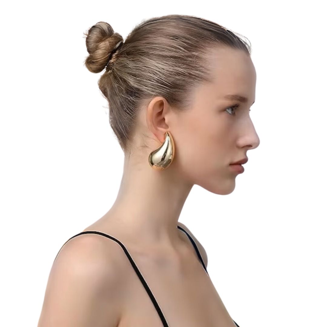Elegant Teardrop Gold Dangle Earrings