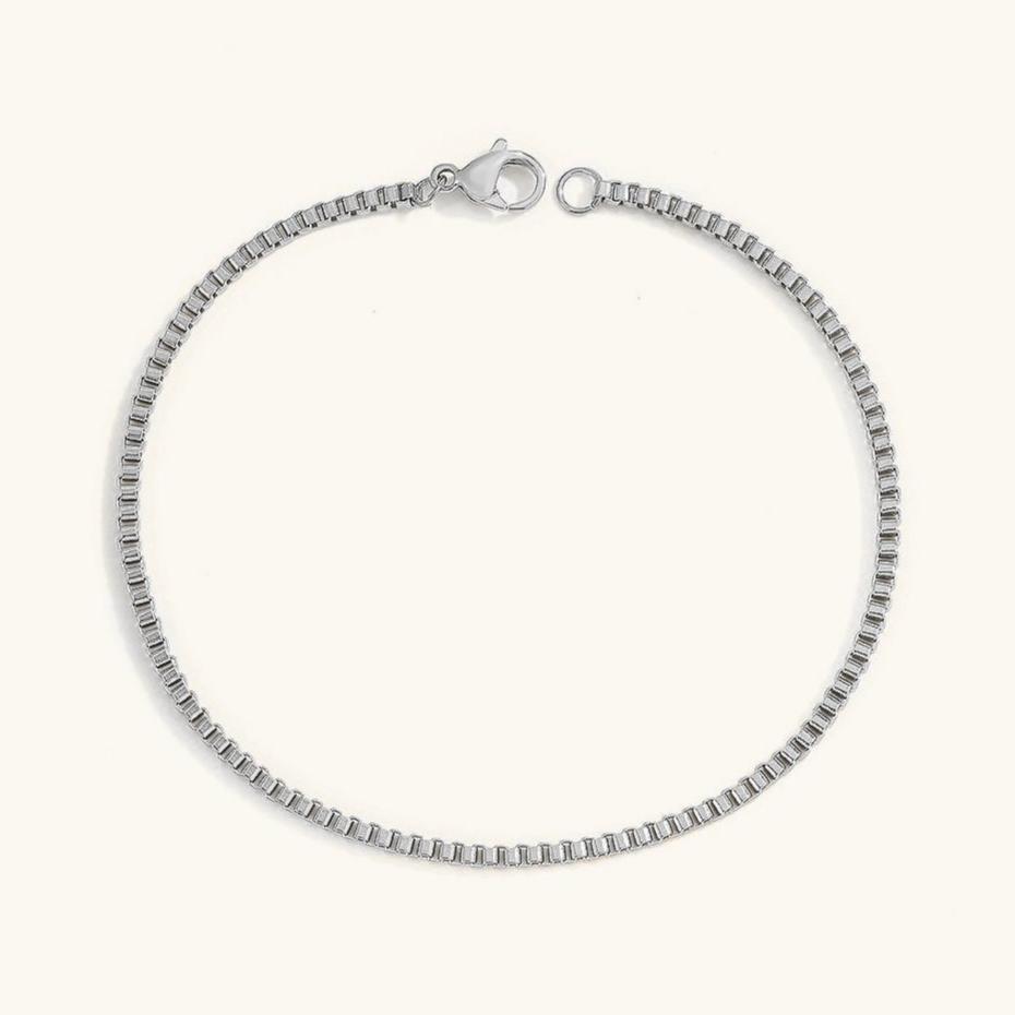 Elegance Gold Chain Bracelet