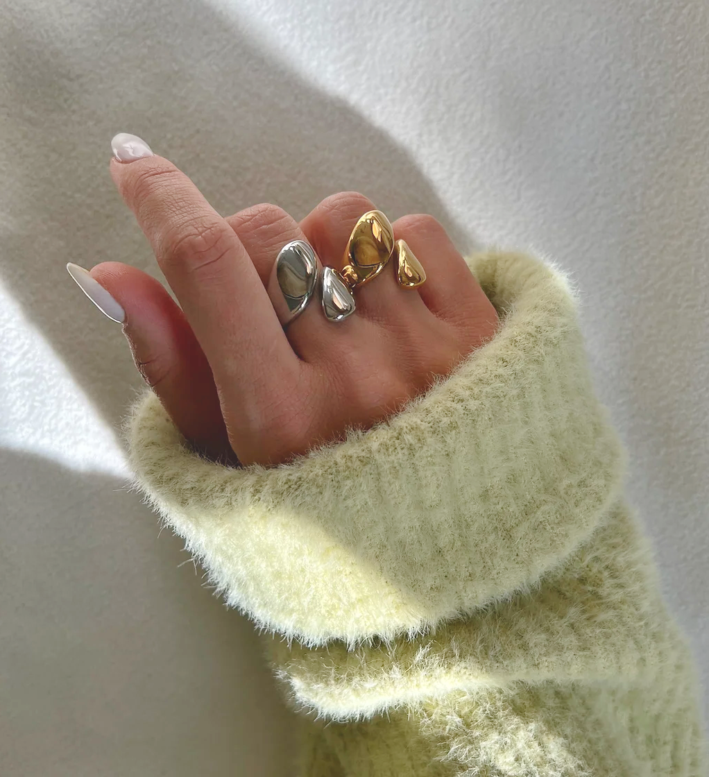 Hattaria Sculptural Gold Ring