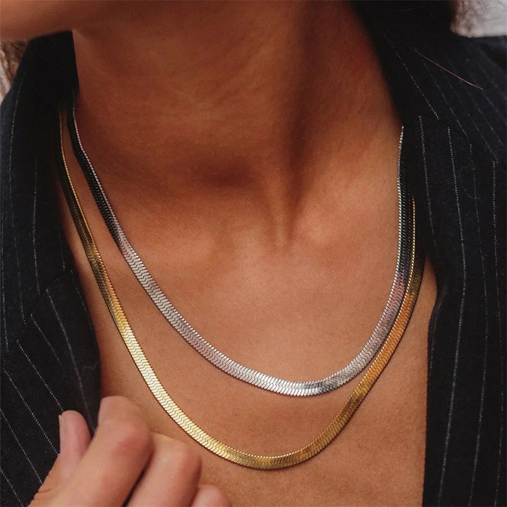 Elegant Herringbone Gold Necklace