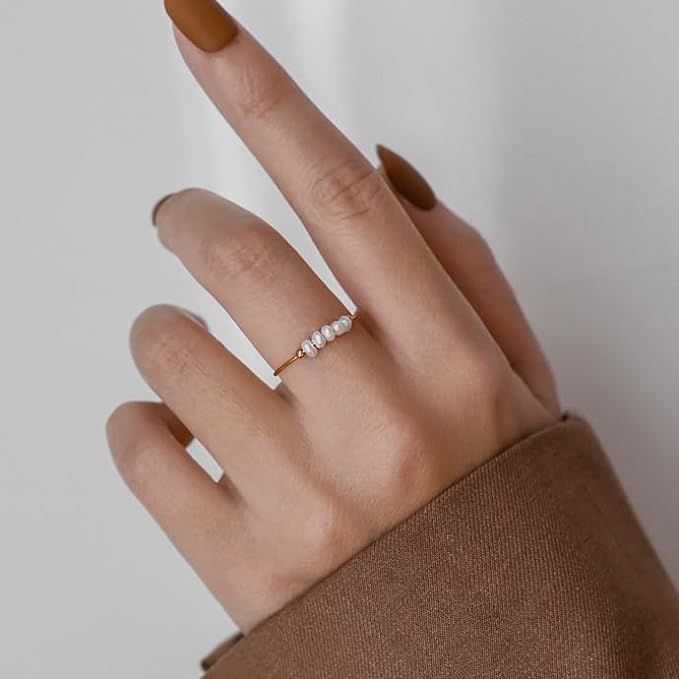 Luxe Pearl Gold Band