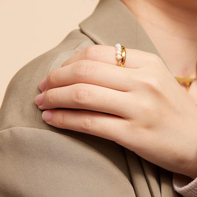 Luxe Pearl Gold Band