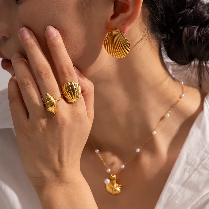 Ocean Whisper Gold Ring