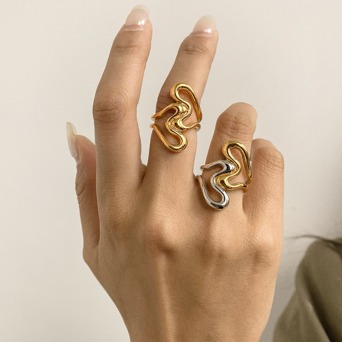 Corina Statement Gold Ring