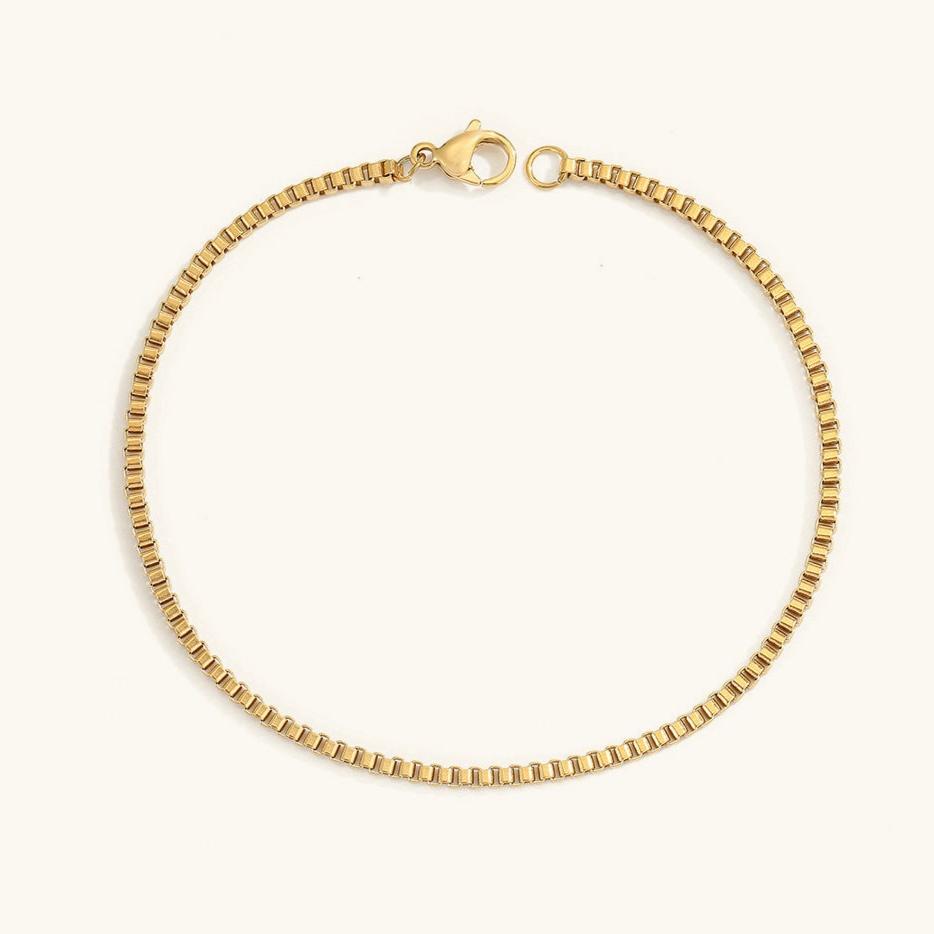 Elegance Gold Chain Bracelet