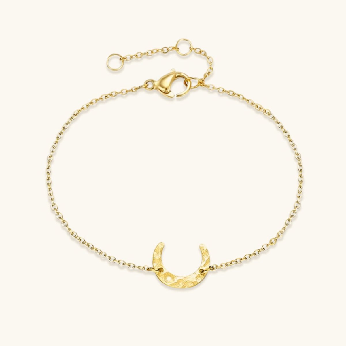Elegant Gold Chain Bracelet