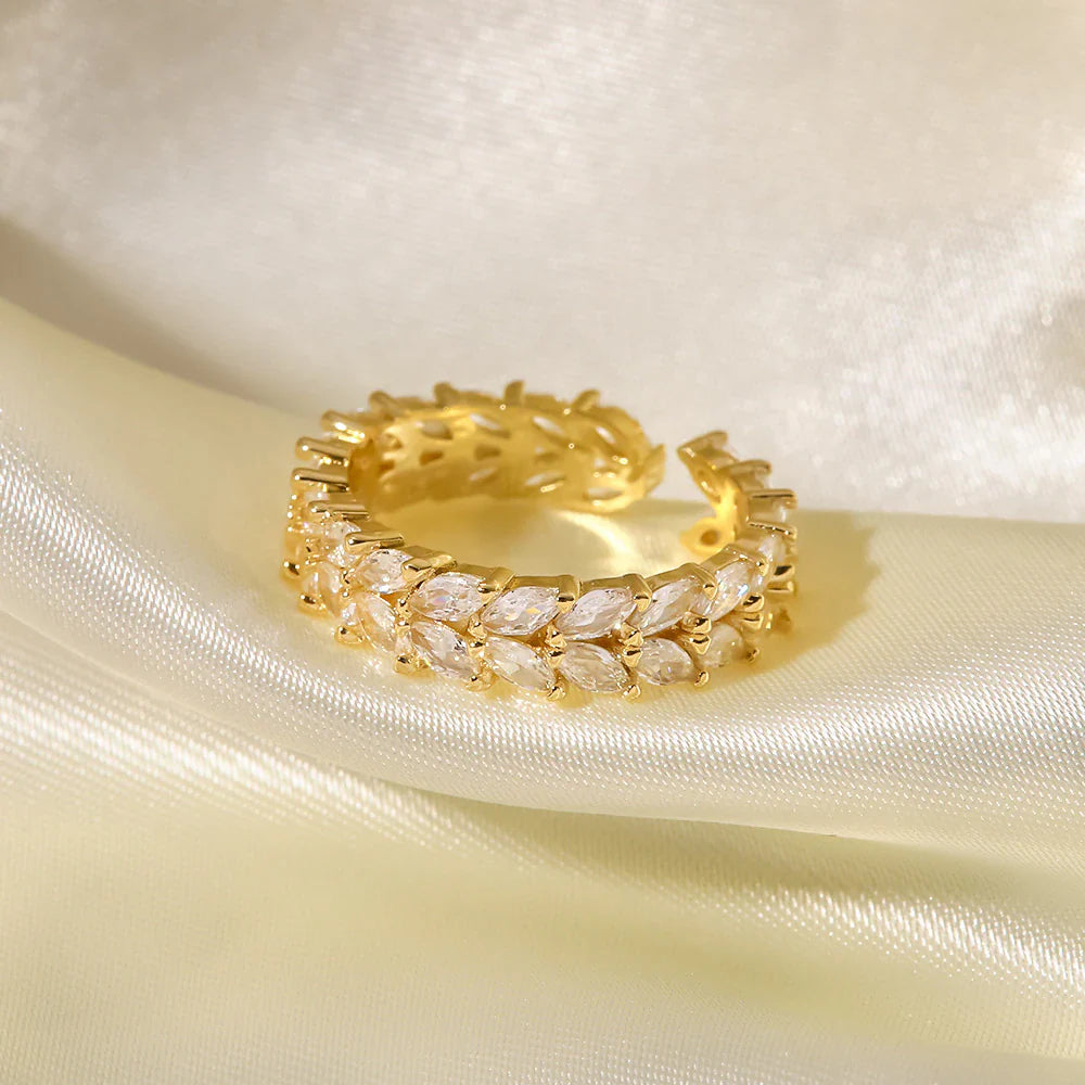Sparkling Solstice Gold Ring