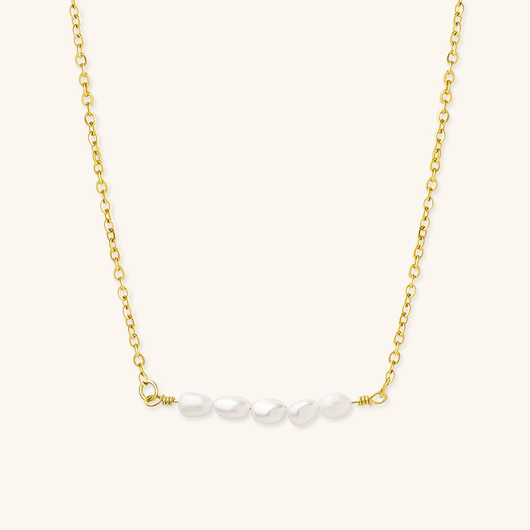 Elegant Pearl & Gold Chain Necklace