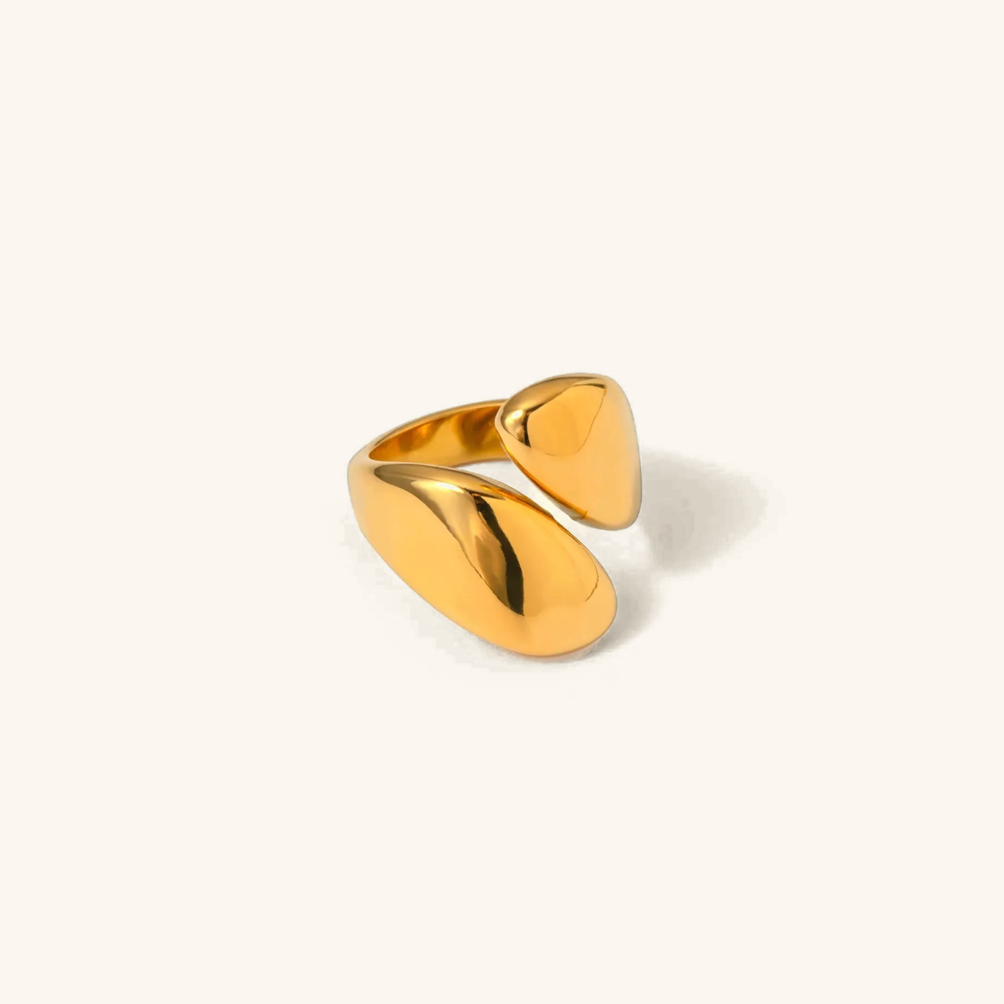 Hattaria Sculptural Gold Ring