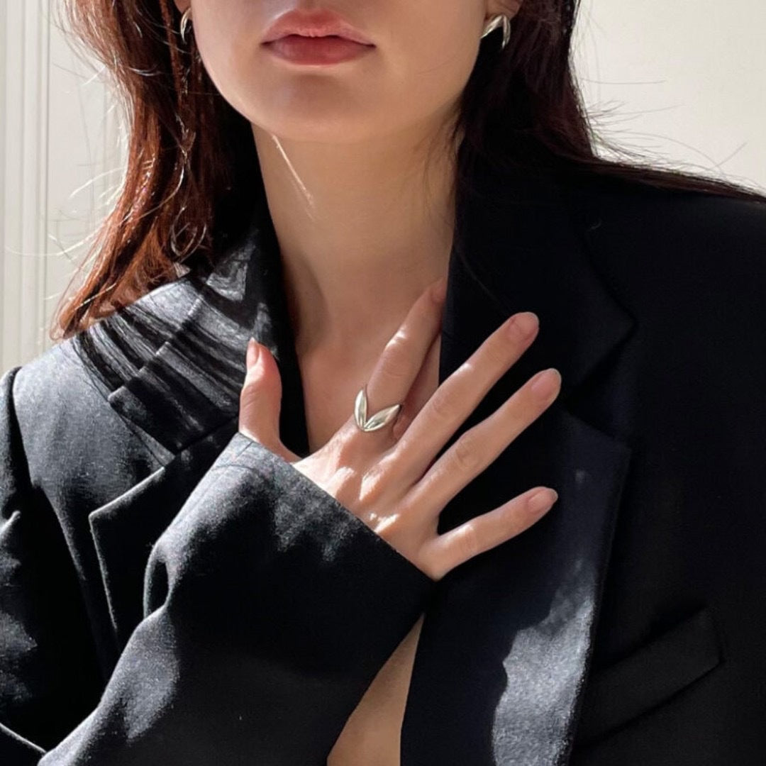 The Geometric Gold Ring